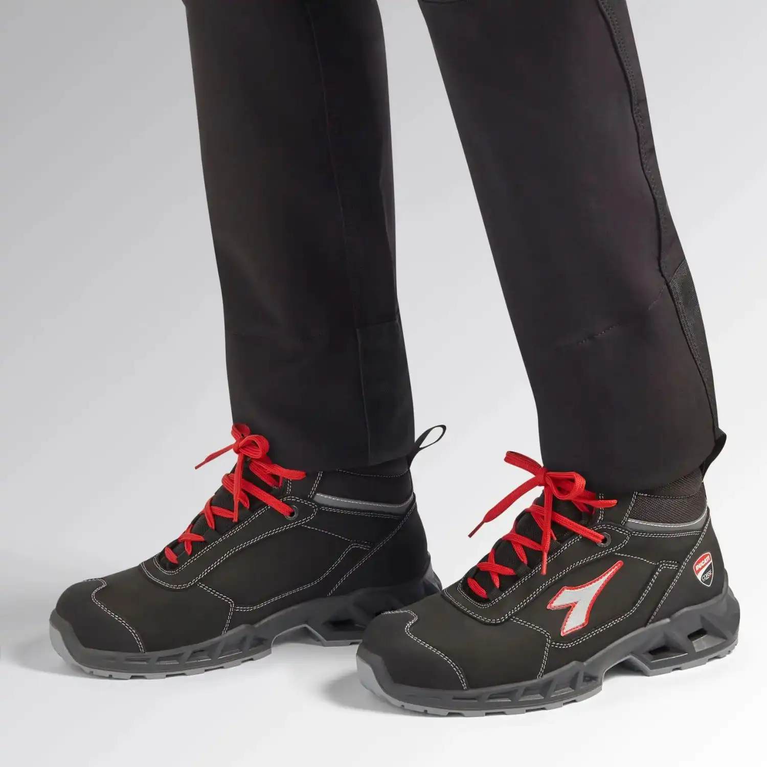 Sicherheitshochschuhe S3S "SHARK ENGINE MID" in 42 - Thumbnail 2